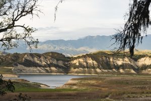 USA: California, Santa Barbara County, Santa Ynez Valley, Cachuma Lake after 5 years of drought, San Rafael Mountains behind, reservoir at 14.8% capacity